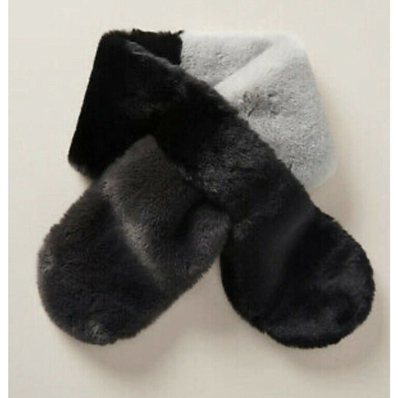 Anthropolgie Accessories - Anthropolgie Dylan Pull Through Colorblock Scarf